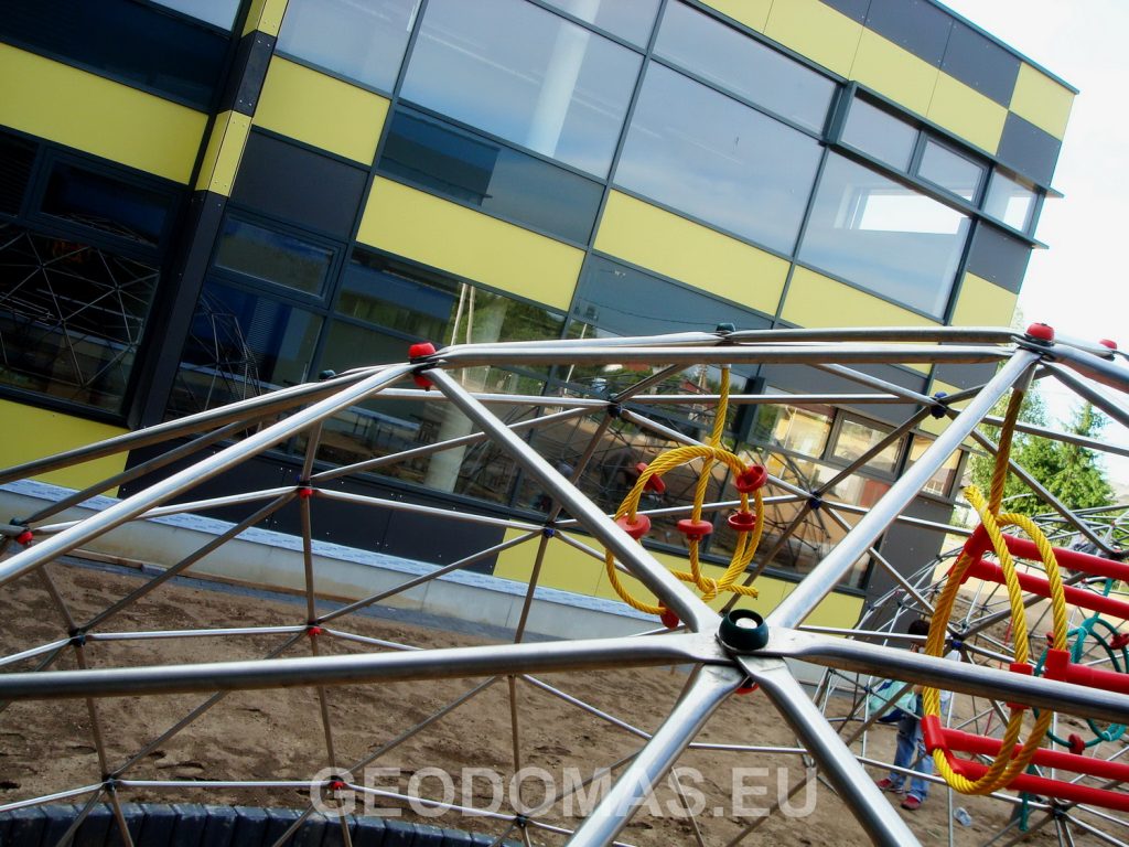 28m2 PLAYGROUND Ø6m ICO F4 H3m · 15